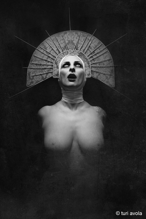 Excessus Mentis by Turi Avola