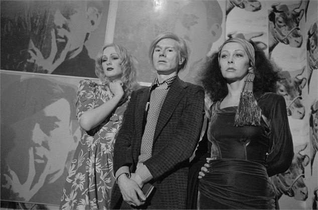 Andy Warhol, 1971 Con Ultra Violet e Candy Darling ©Corbis