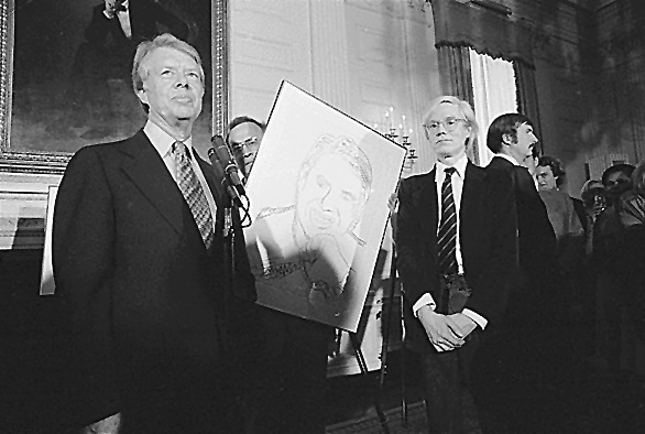 Andy Warhol e Jimmy Carter nel 1977