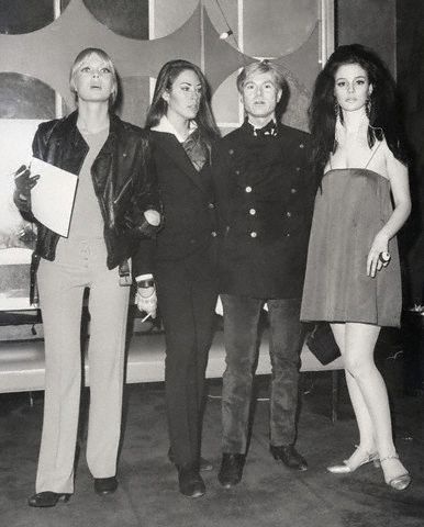 Nico, Mary Woronov, Andy Warhol e Susan Bottomly