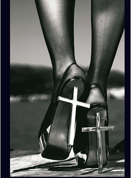 Scarpe sacre, ideali per serate in parrocchia