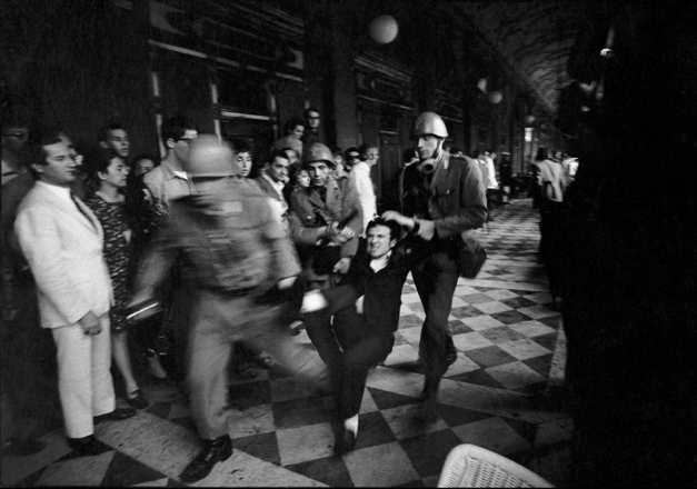 Giangiacomo Spadari, Venezia, 1968. Fotografia di Ugo Mulas