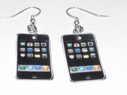 Orecchini smartphone per essere sempre connessi