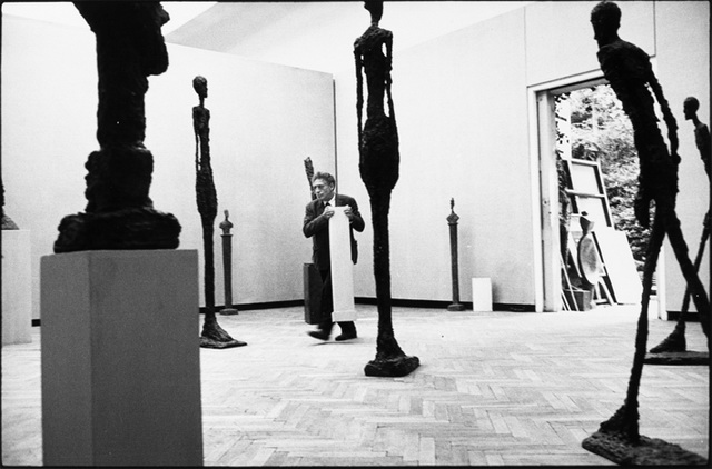 Ugo Mulas, Alberto Giacometti nella sua sala, XXXI Biennale d'Arte, Venezia, 1962