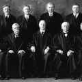 Supreme Court Justice – Fonte Wikipedia