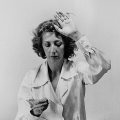 Helena Almeida – Desenho habitado (1975)