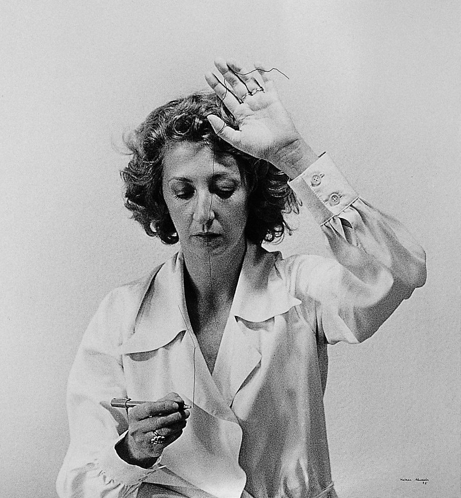 Helena Almeida - Desenho habitado (1975)