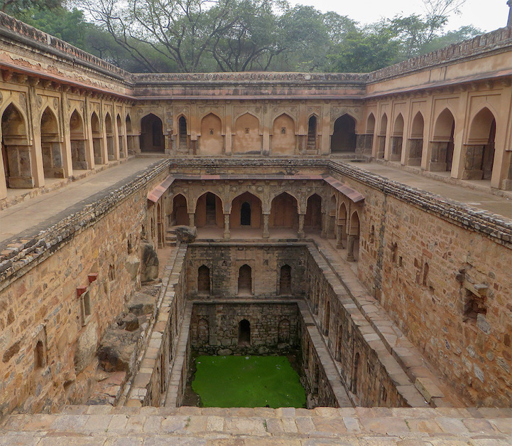The Vanishing Stepwells of India - Victoria Lautman