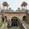 The Vanishing Stepwells of India – Victoria Lautman (Mukundpura Baoli. Mukundpura, Haryana c. 1650)