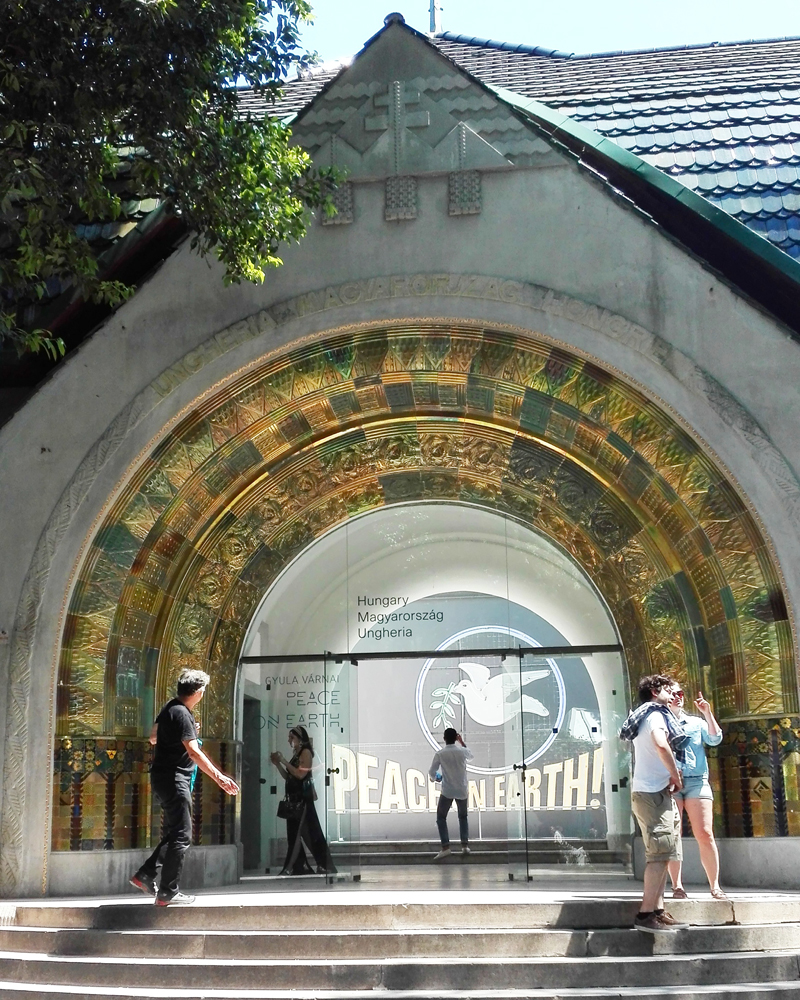 Biennale Arte 2017 - Padiglione Ungheria (Giardini) - Peace on earth!