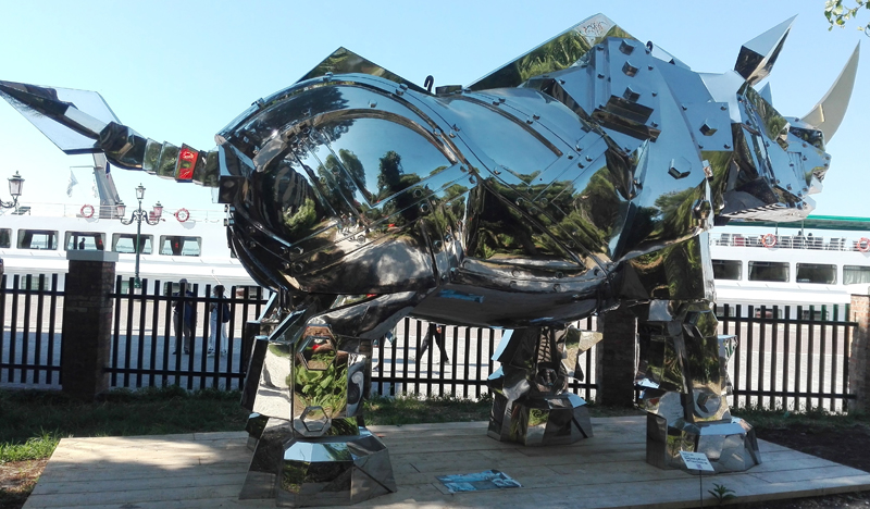 Biennale Arte 2017 - Giardini Marinaressa - "King Kong Rhino" di Shih Li-Jen (Taiwan)