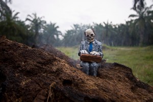 Isaac Cordal @North Sumatra - Photo Credit Isaac Cordal