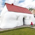 Erwin Wurm, Fat House, 2003. © Belvedere, Vienna. Photo Johannes Stoll – © Bildrecht, Vienna, 2017