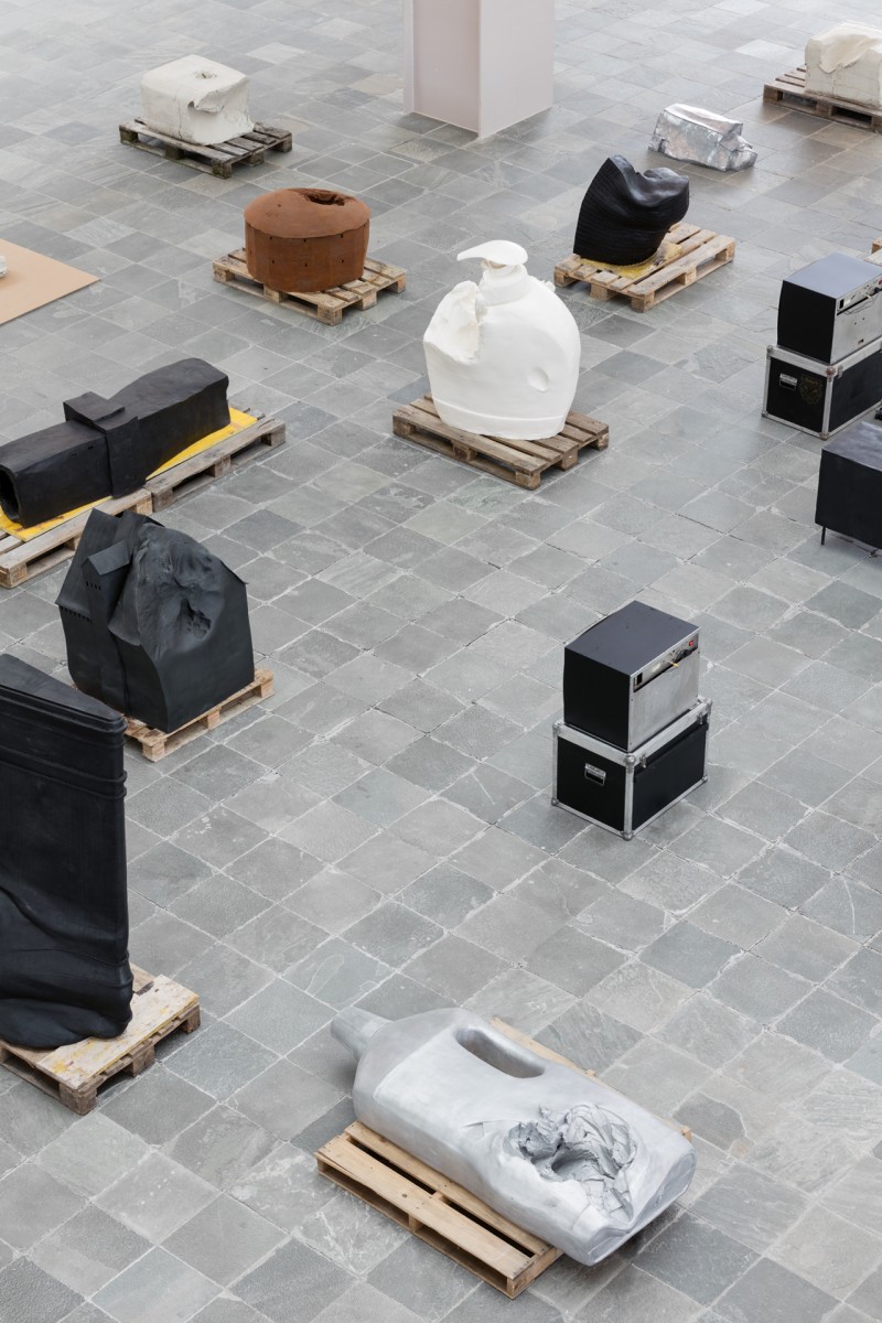 Exhibition View "Erwin Wurm. Performative Sculptures" - Photo Johannes Stoll @Belvedere, Vienna