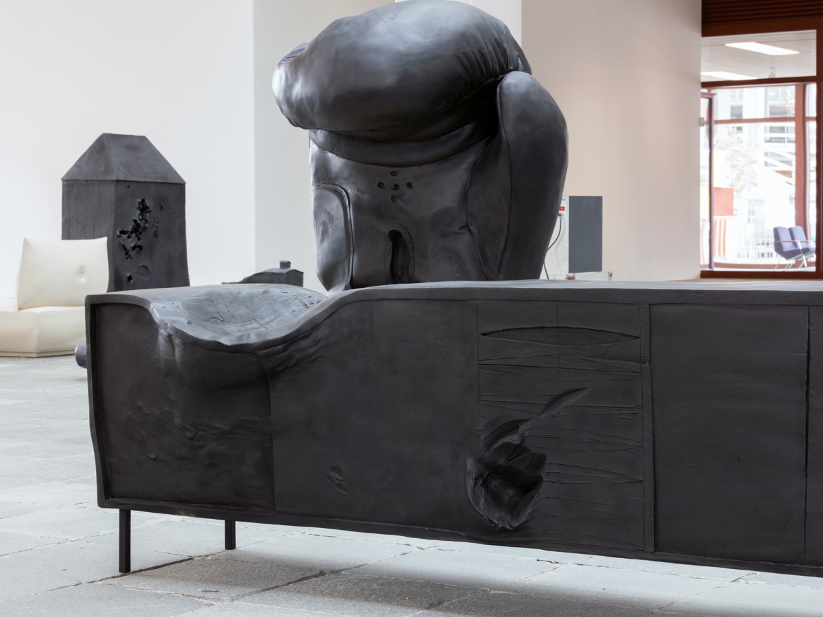 Exhibition View "Erwin Wurm. Performative Sculptures" - Photo Johannes Stoll @Belvedere, Vienna