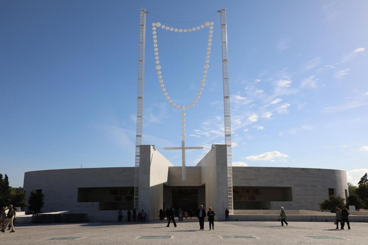 Joana Vasconcelos - Suspensão, 2017