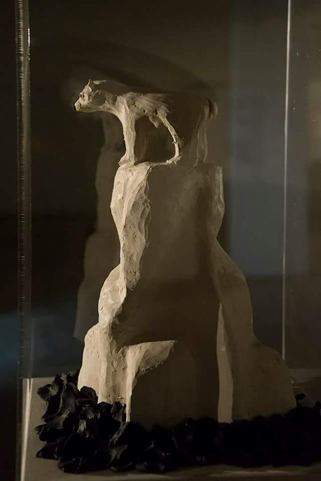 Josephine Sassu - Sto iniziando a sentire molto caldo (2014)