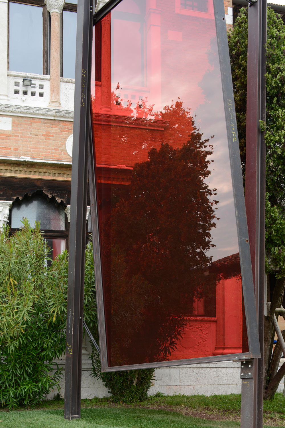 "Medida Incerta" di José Pedro Croft - Fotografia di Daniel Malhão