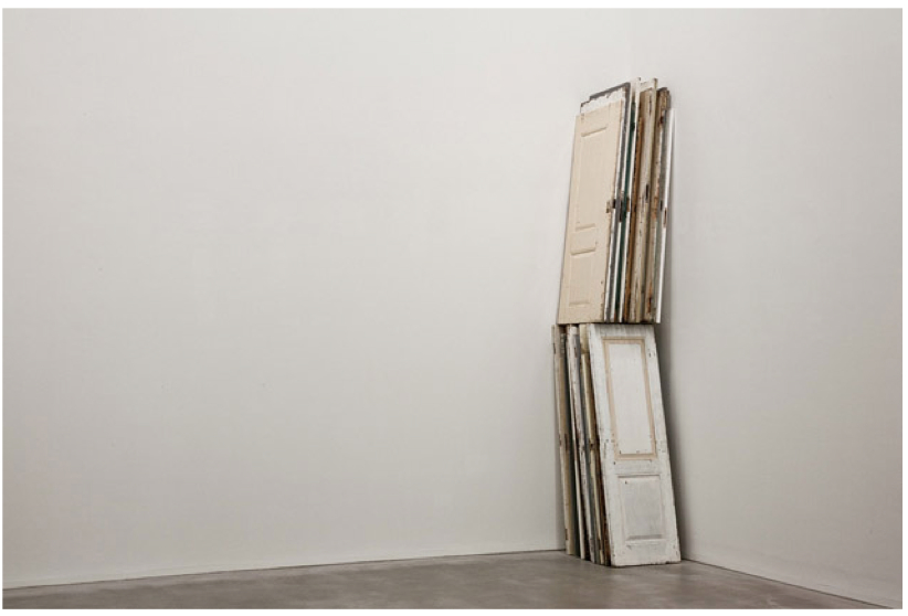 Pedro Cabrita Reis - Corner Doors - 2011 porta trovate 425x104x85 cm