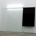 Pedro Cabrita Reis – The leaning paintings #1 – 2007, Acrilico su vetro stratificato, luce fluorescente 210×310 cm
