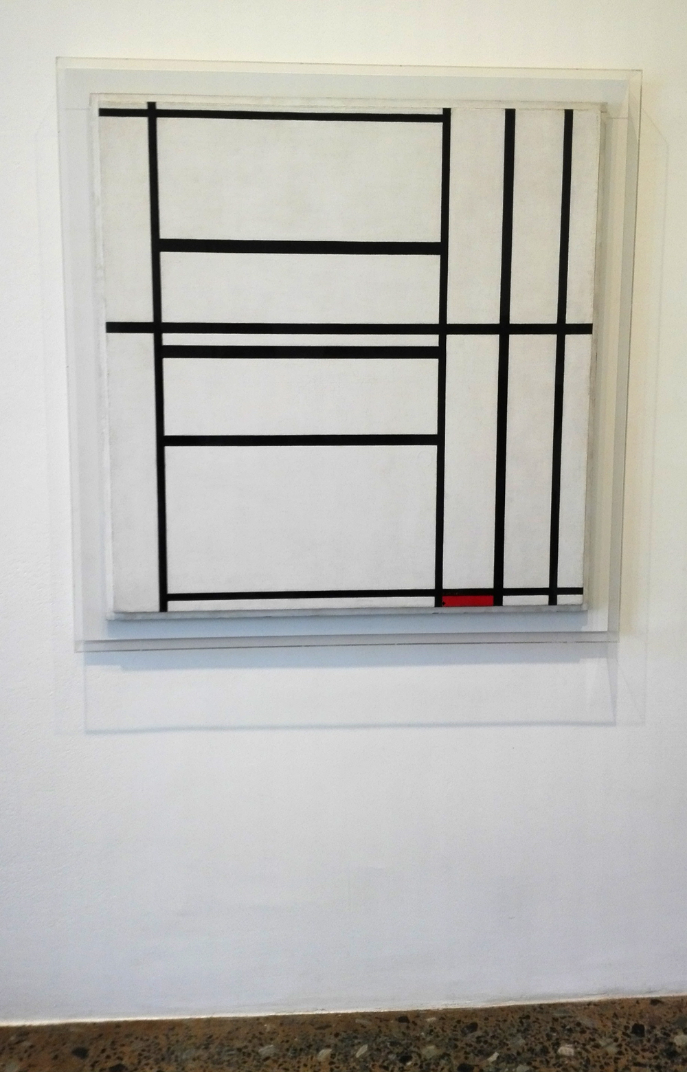 "Composition with grey and red" (1939) by Piet Mondrian @ Peggy Guggenheim Collection