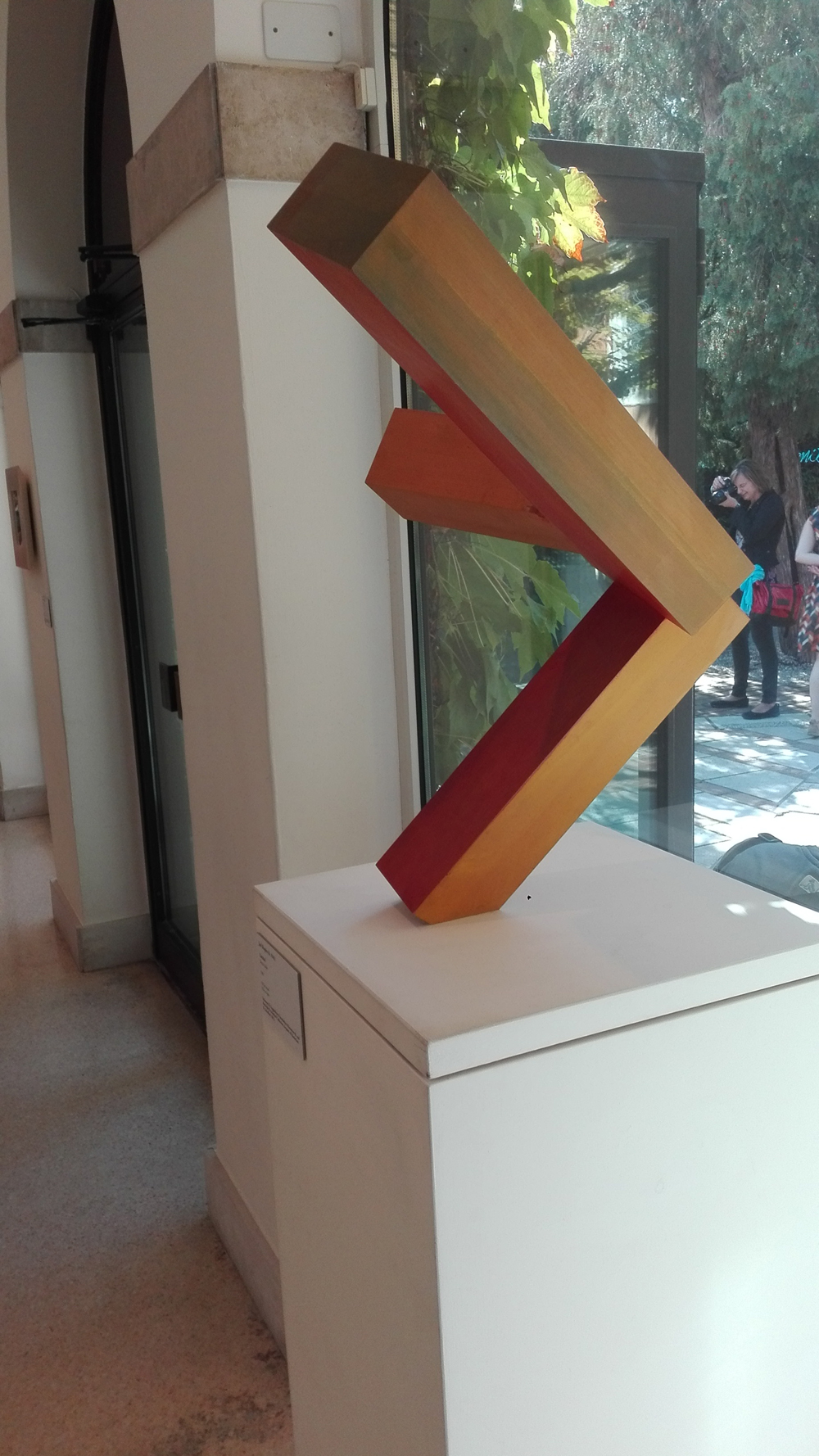 “Senza titolo” (1983) by Joel Shapiro @ Peggy Guggenheim Collection