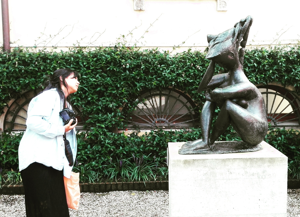 "Grande donna seduta (Sibilla)" (1947) by Pericle Fazzini @ Peggy Guggenheim Collection