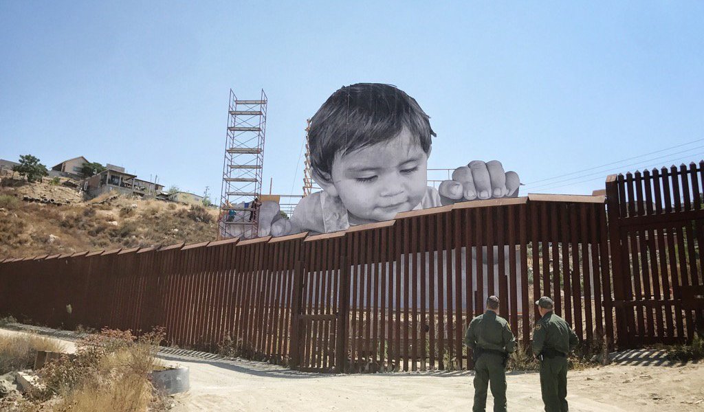 JR @confine USA/Messico