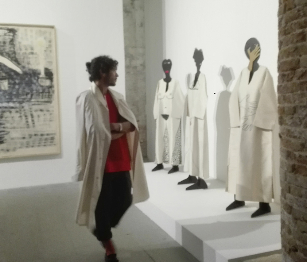 Biennale Arte 2017 - Arsenale - "mannequin #3 #4 #5" di Huguette Caland (Libano)