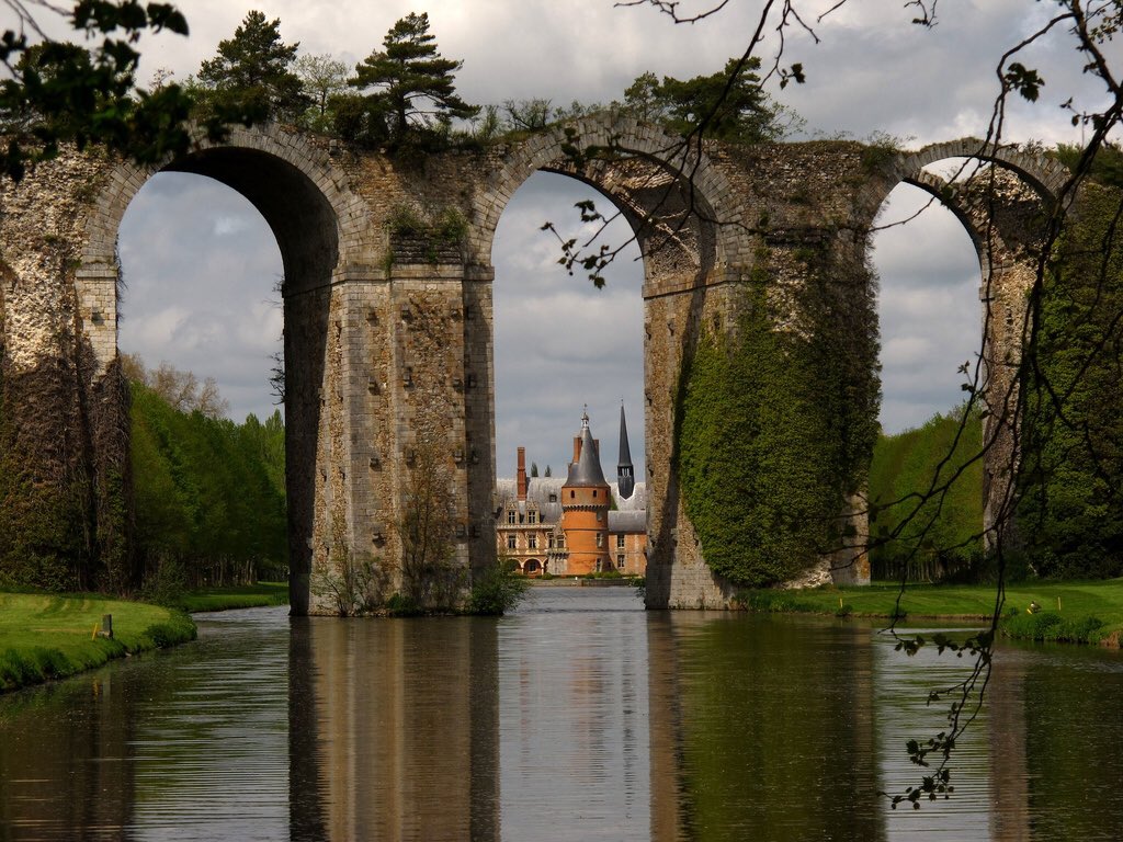 Acquedotto di Maintenon, Eure-et-Loir, Francia