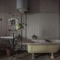 Casa padronale abbandonata, bagno. Fotografia di Andre Govia