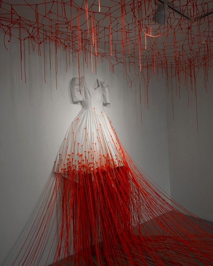 Dialogue with Absence by Chiharu Shiota