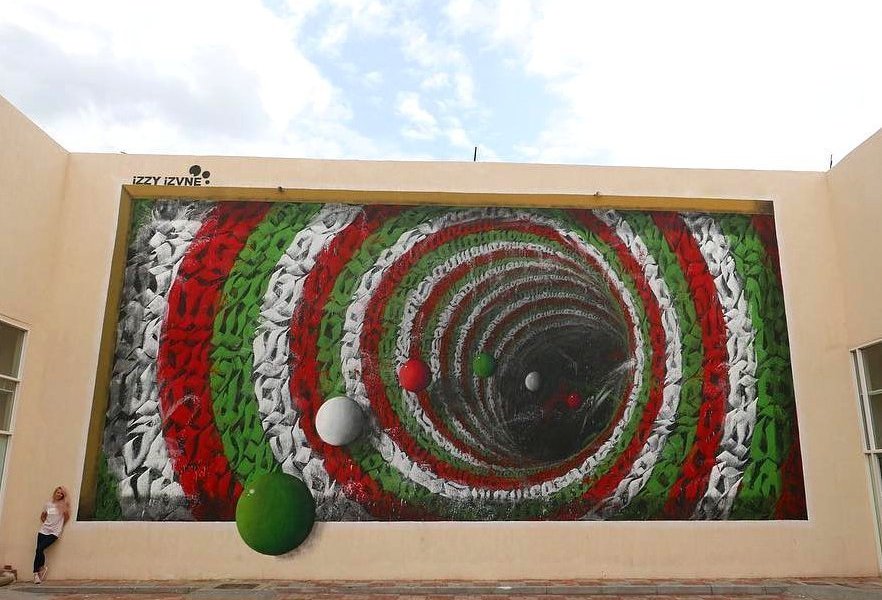 Izzy Izvne @Dubai, United Arab Emirates