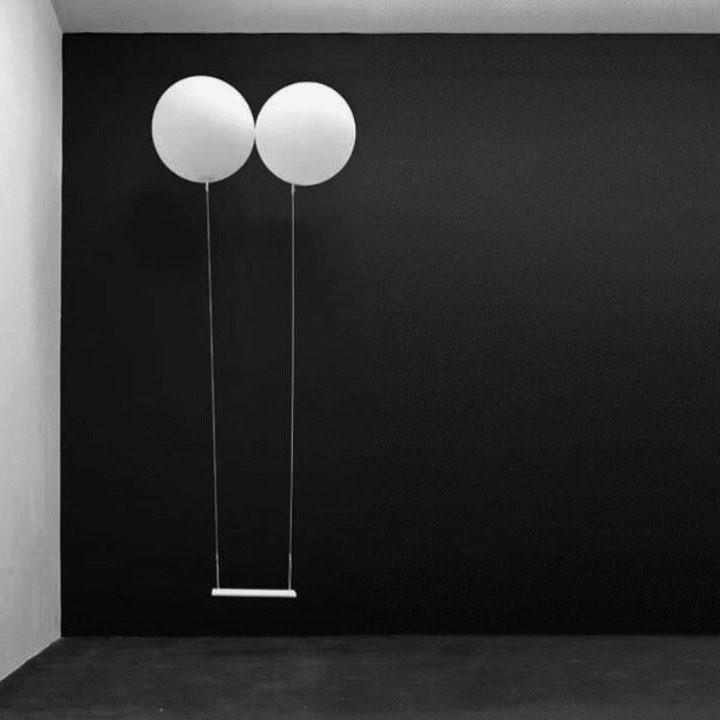 Dorota Buczkowska - Balançoire, 2005