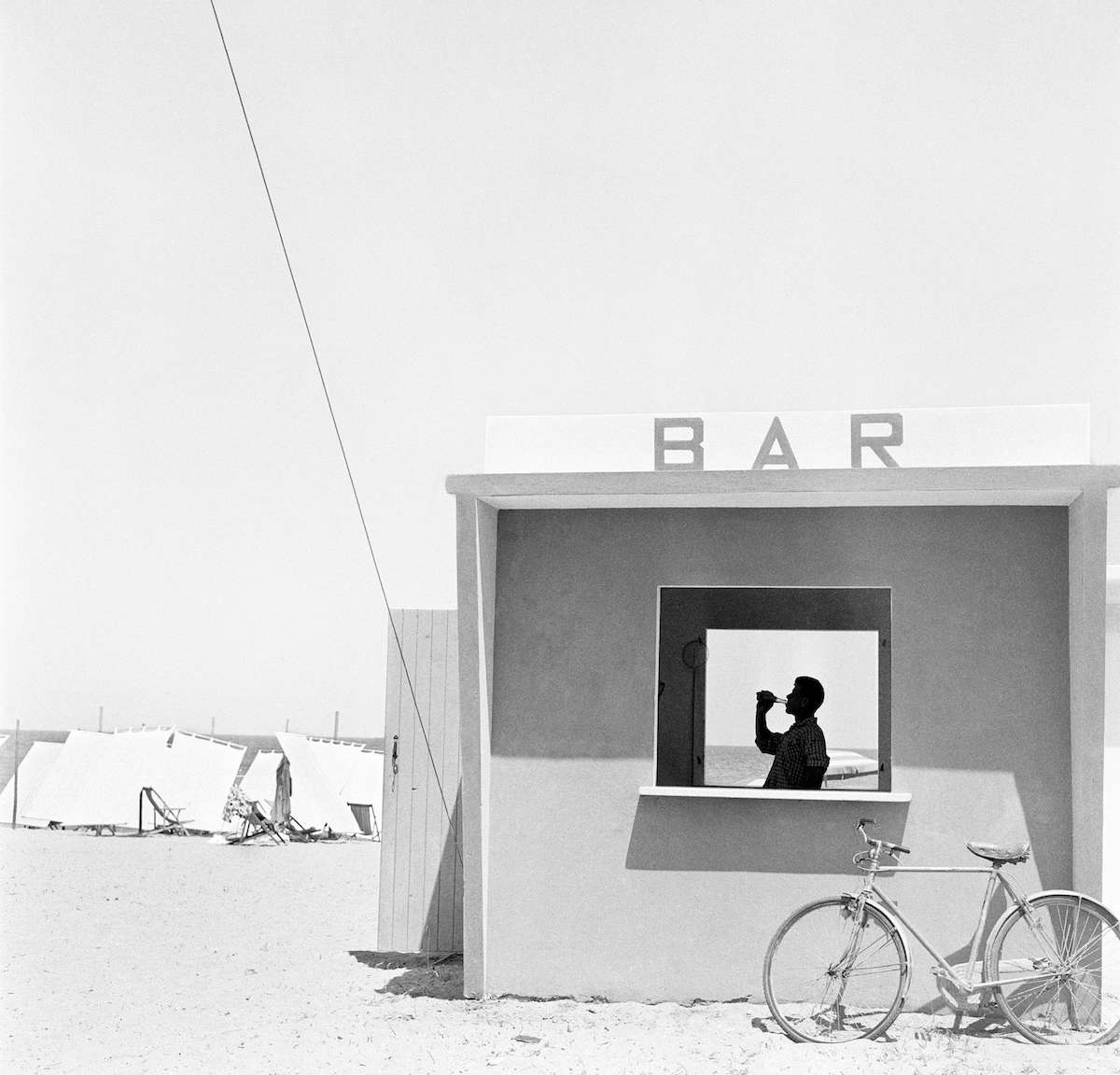Piergiorgio Branzi - Beach bar a Senigallia, Italia, 1957