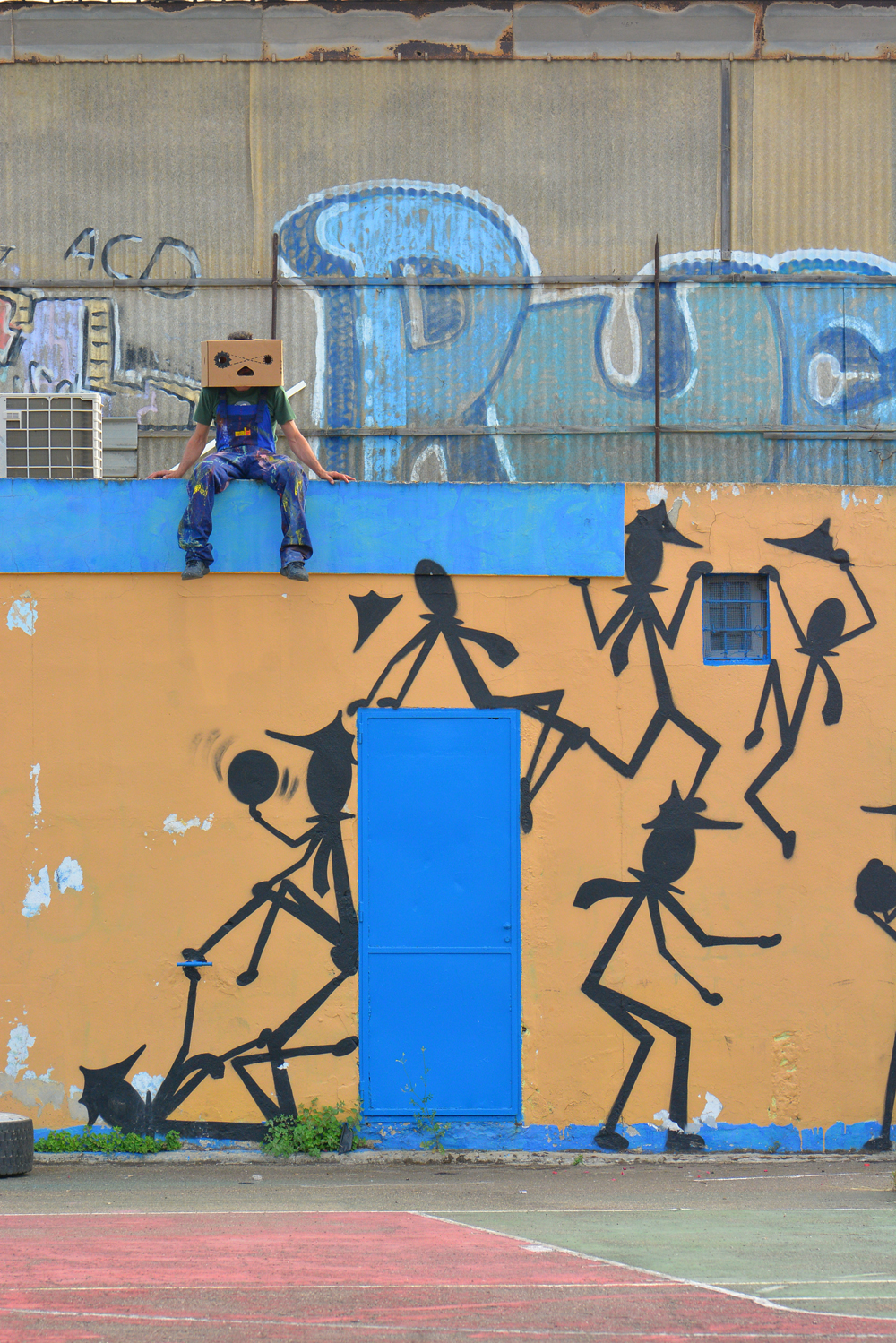 L'insolito mondo di Mr M & Mrs B - La street art di Fema