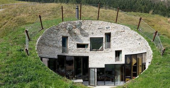 Residence Villa Vals, una casa incastonata nella montagna