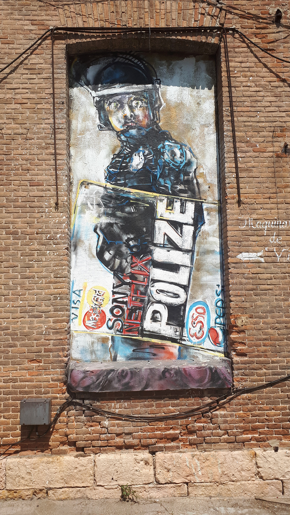 Madrid day by day - Museo La Neomudejar (street art all'esterno)