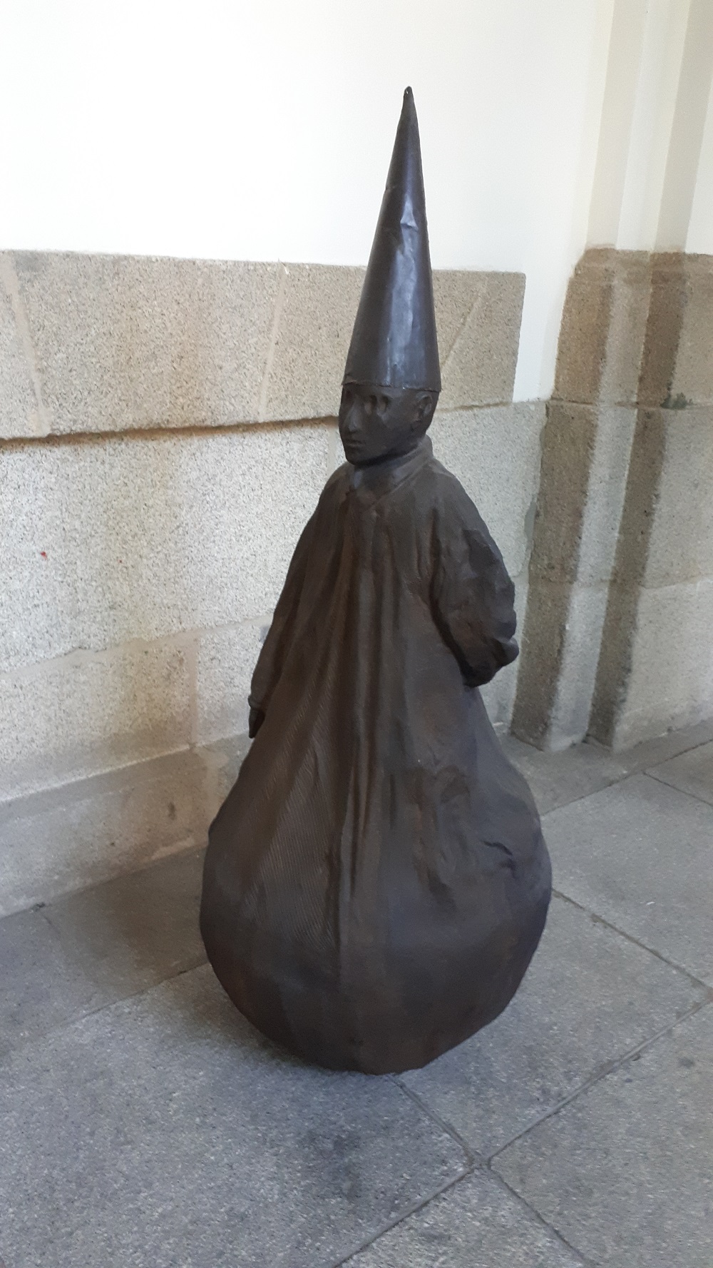 Museo Reina Sofia: "Equal-Parallel: Guernica - Bengasi" (1986) by Richard Serra