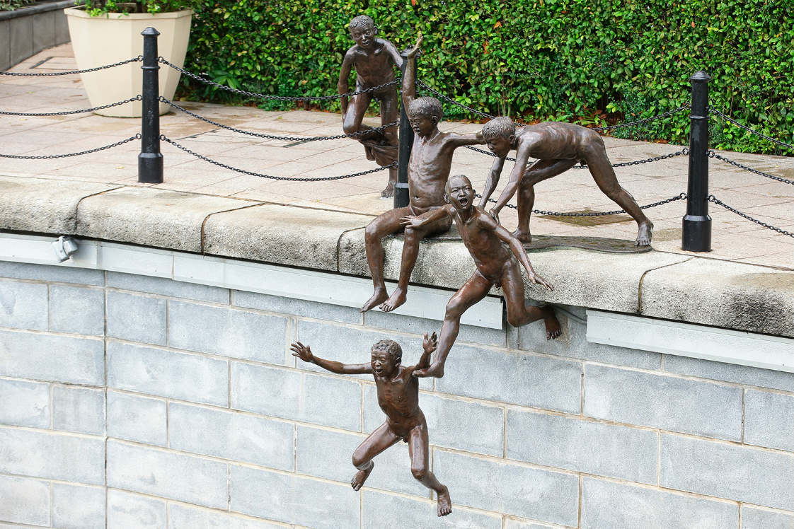 Sculpture by Chong Fah Cheong - The Riverside, Singapore River