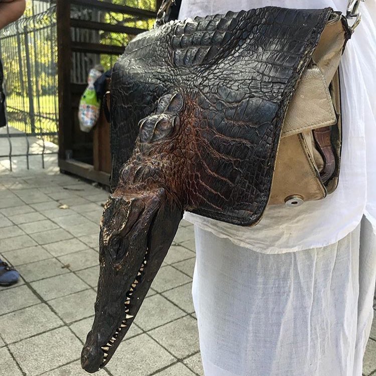 Borsa testa di coccodrillo