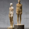 Aron Demetz, Advance Minorities, 2012. Scultura in legno di tiglio. 215 cm, 70 km