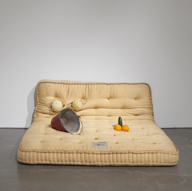Exhibition View della mostra "Au Naturel" di Sarah Lucas @New Museum, NYC