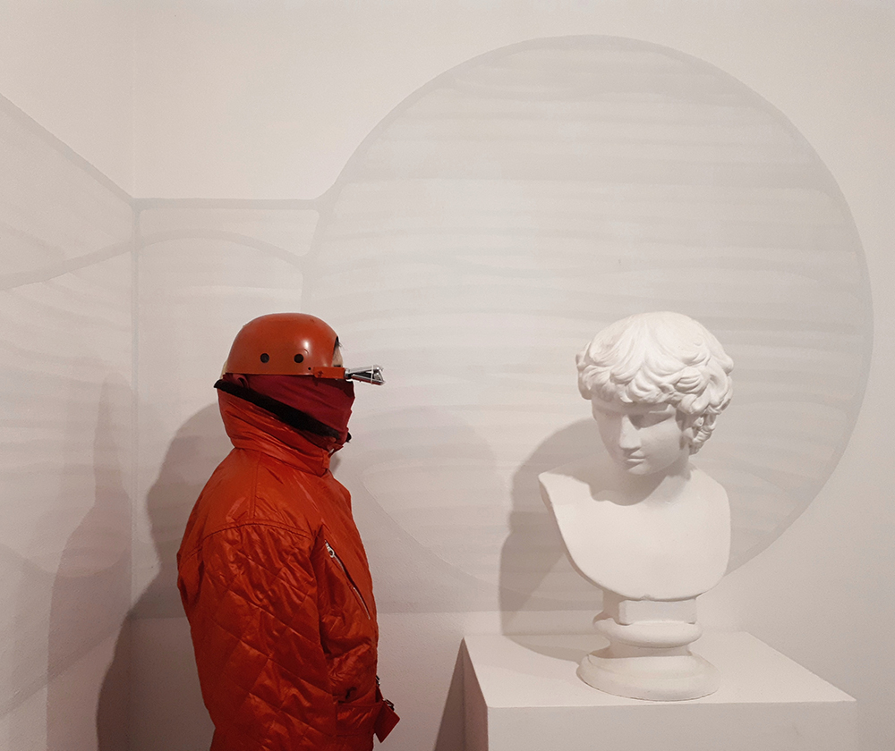 Surreal Design - Turismo alieno by Matteo Ambu & Barbara Picci