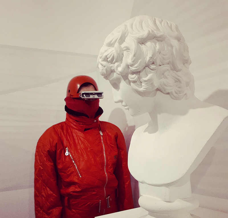 Surreal Design - Turismo alieno by Matteo Ambu & Barbara Picci