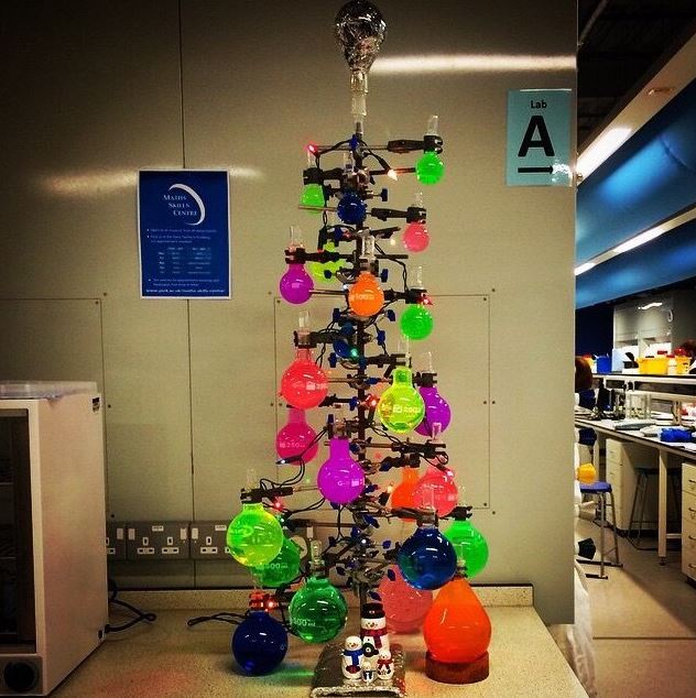 Strani alberi di Natale