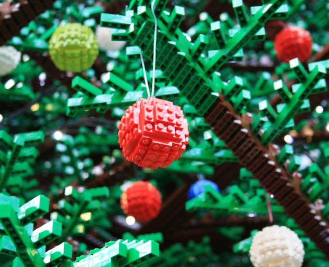 Strani alberi di Natale