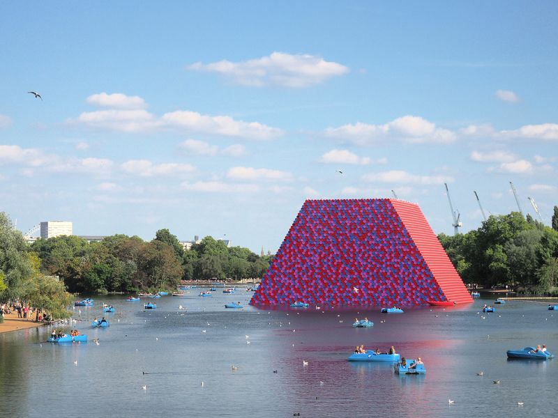 Christo and Jeanne-Claude, The London Mastaba, London
