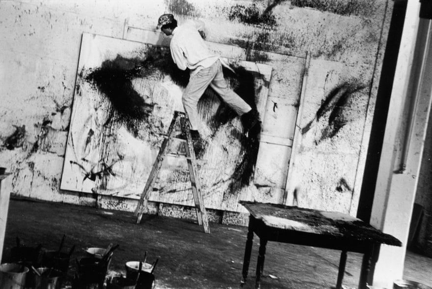 Norman Bluhm nel suo studio loft 4th Avenue, 1961