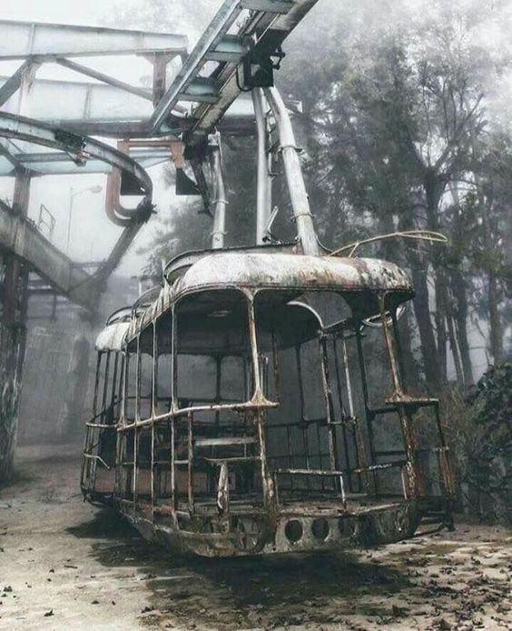 Funivia abbandonata in Russia